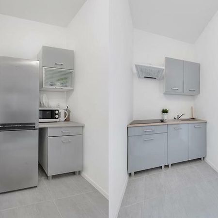 Fabryczna Apartment Rooms Лодз Екстериор снимка